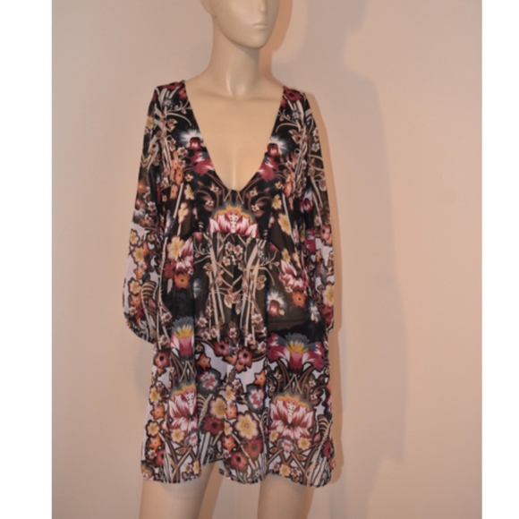 BECCA Other - New Becca Floral Swimsuit Cover-Up XS